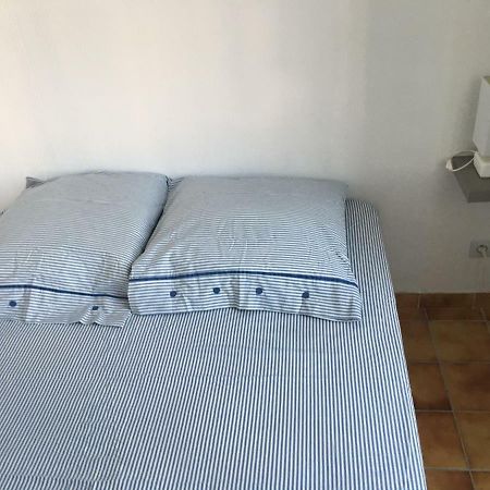 Charmant T2 Rdc Dans Residence Avec Parc Arbore 圣皮埃尔－勒穆捷 外观 照片