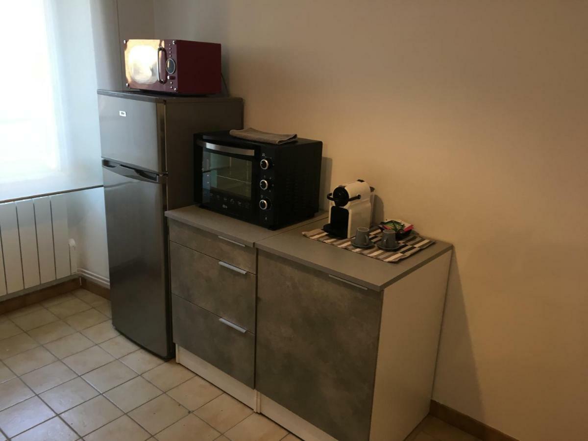 Charmant T2 Rdc Dans Residence Avec Parc Arbore 圣皮埃尔－勒穆捷 外观 照片