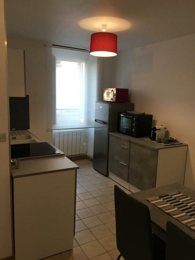 Charmant T2 Rdc Dans Residence Avec Parc Arbore 圣皮埃尔－勒穆捷 外观 照片